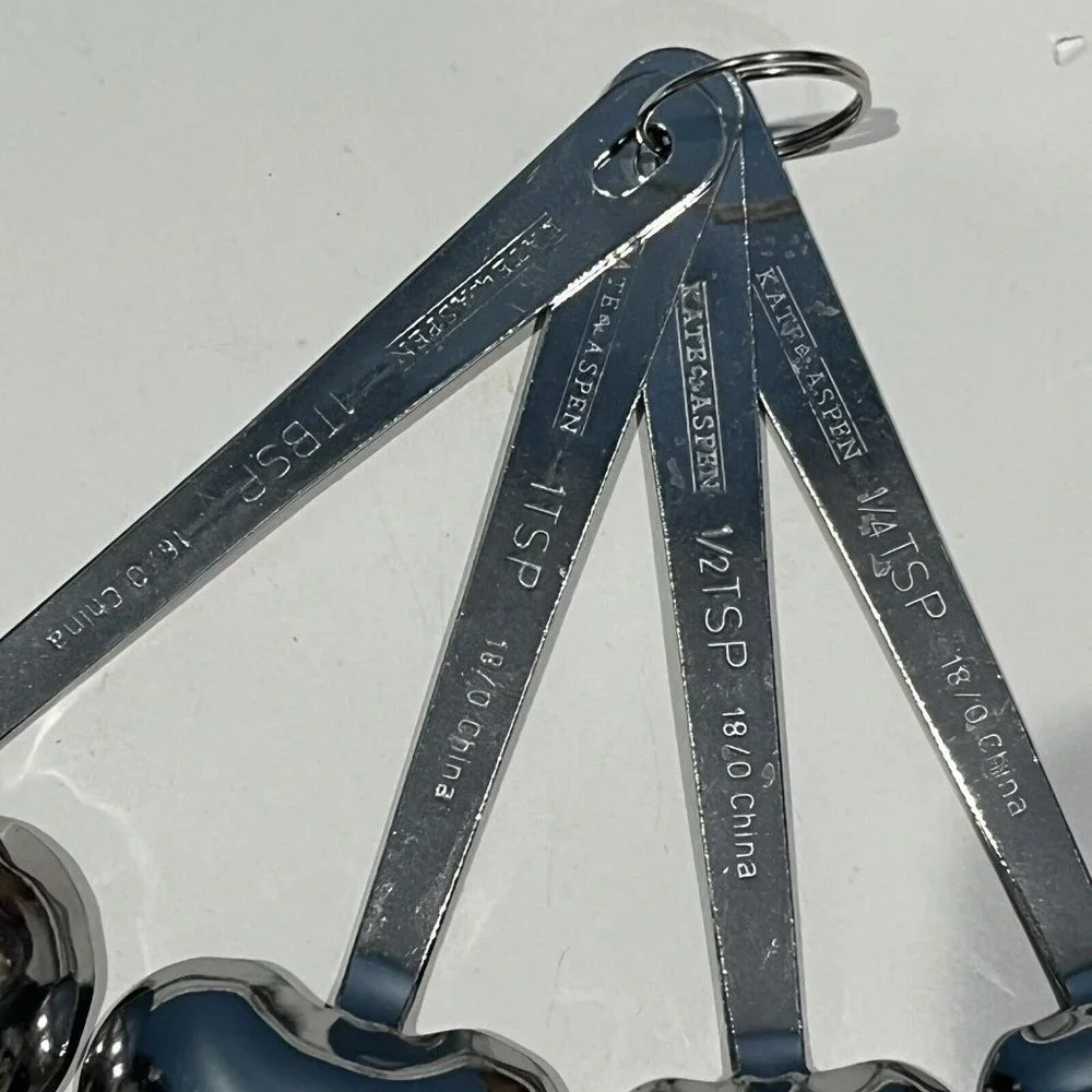 Kate Aspen Love Beyond Measure Heart Shaped Measuring Spoons Open Box
